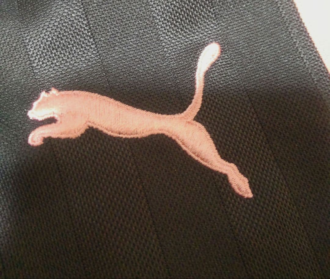 プーマ　puma　ジャージ　上下　黒xピンク　刺繍　美品　日本製　L相当
