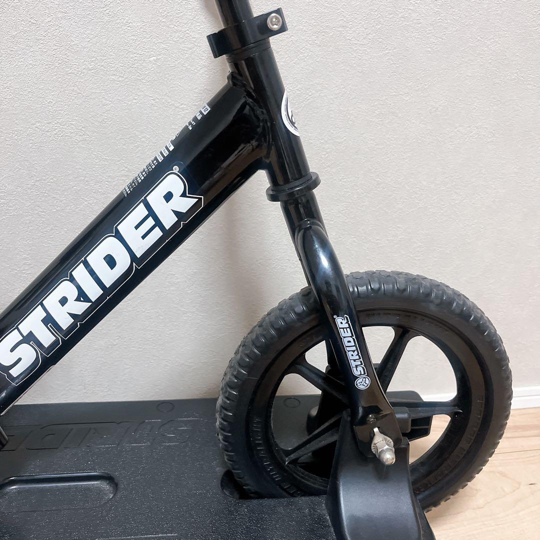 【良品】ストライダー ブラック スポーツモデル　12インチ　ロッキングベース付