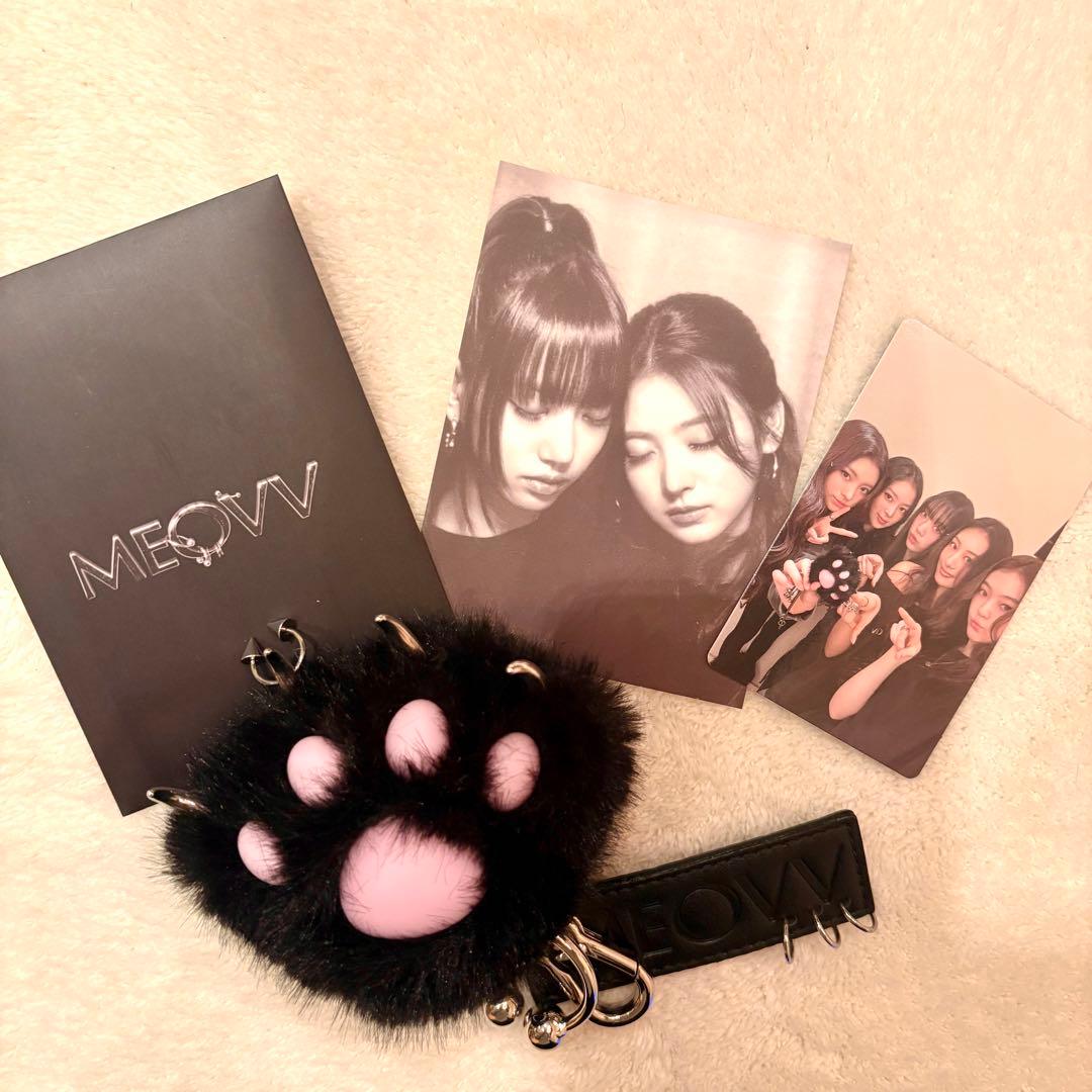 MEOVV Jelly Paw キーリング シークレット♡