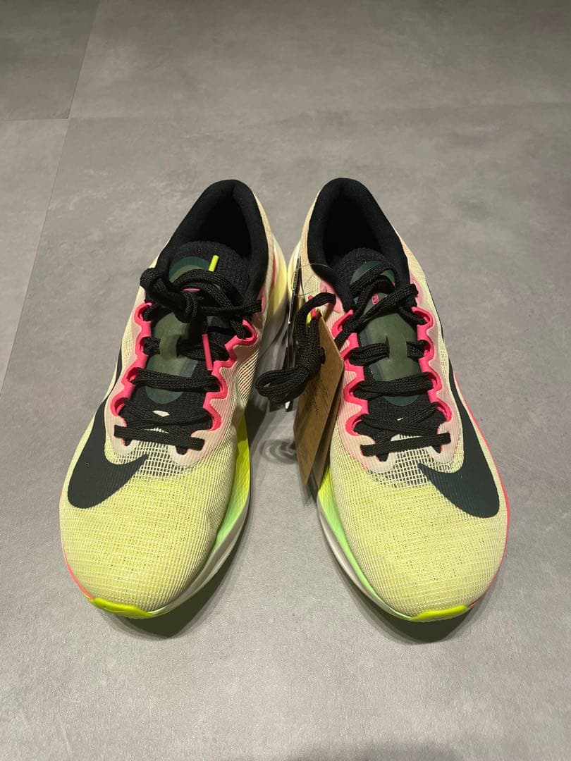 新品NIKE ズームフライ5 26cm ランニングシューズ ナイキ