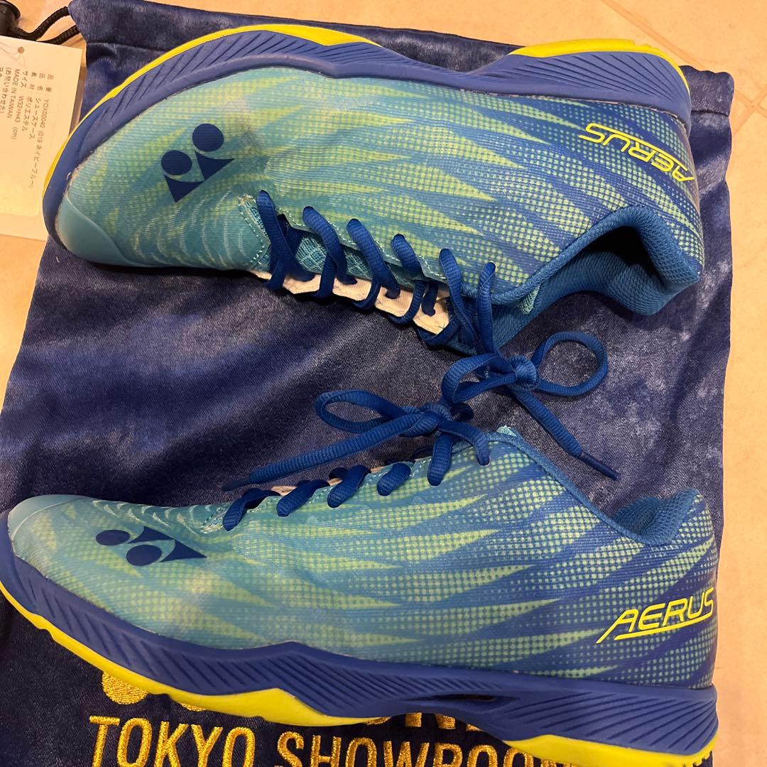 ヨネックスエアラス　シューズ袋付き　24.5cm