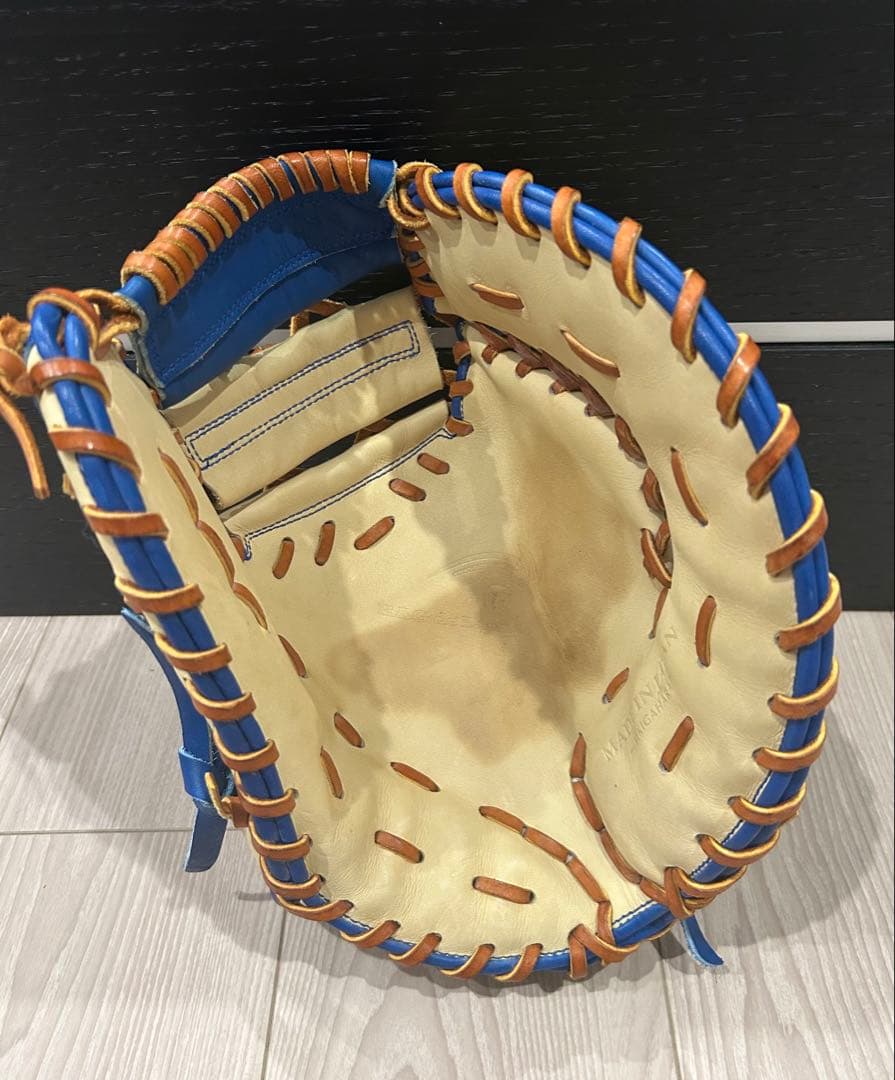 マ*ツ様 プロ野球　石垣選手　支給品　ファーストミット