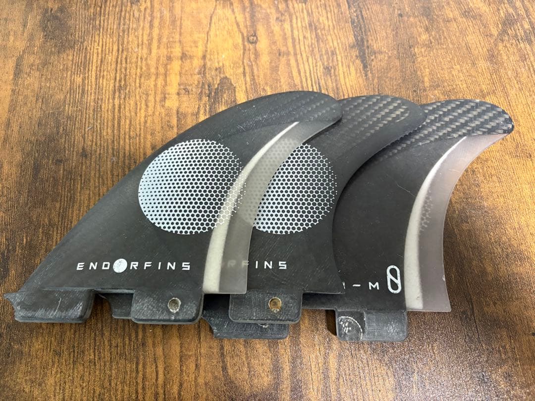 ENDORFINS エンダーフィン Mサイズ ケリースレーター