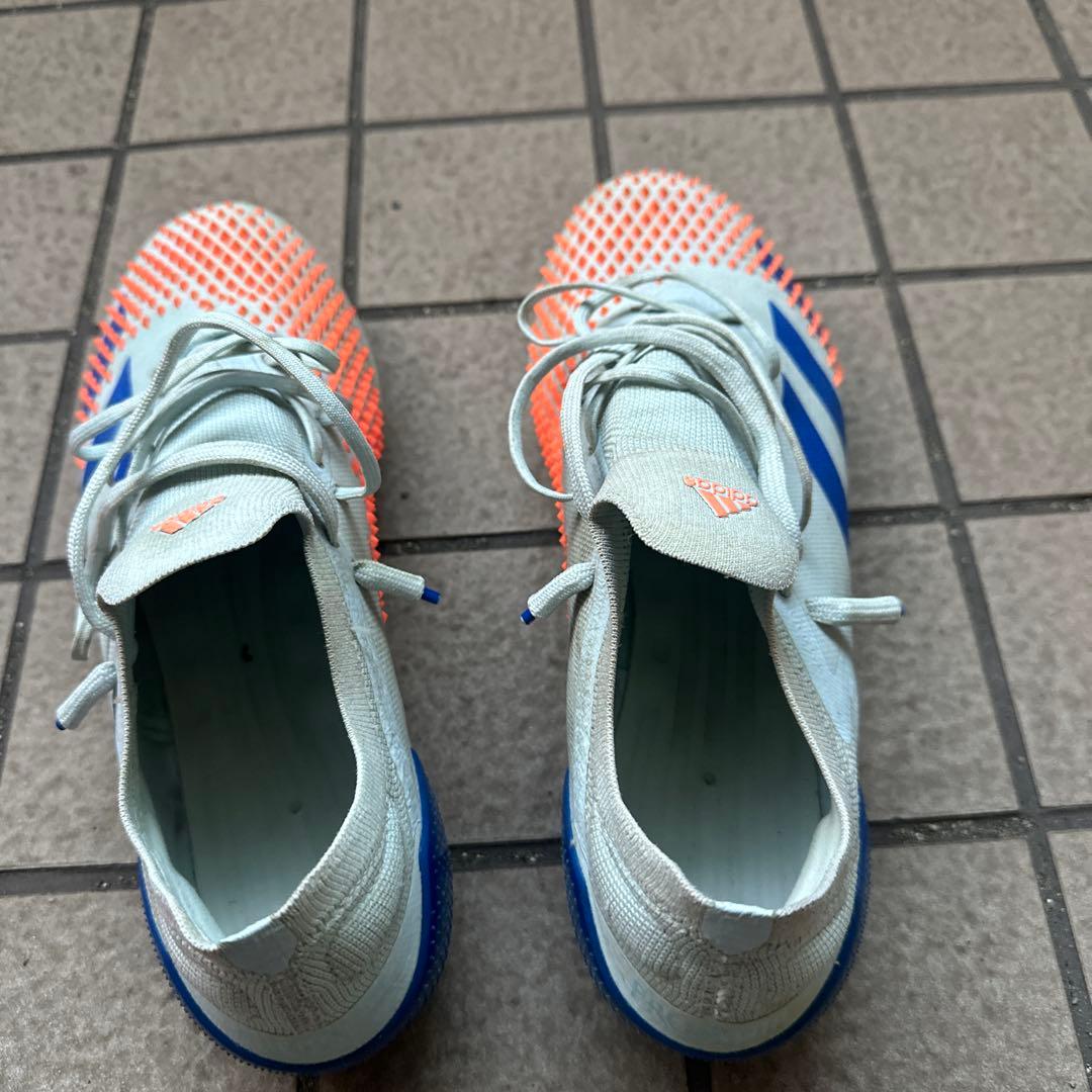 アディダス　プレデター