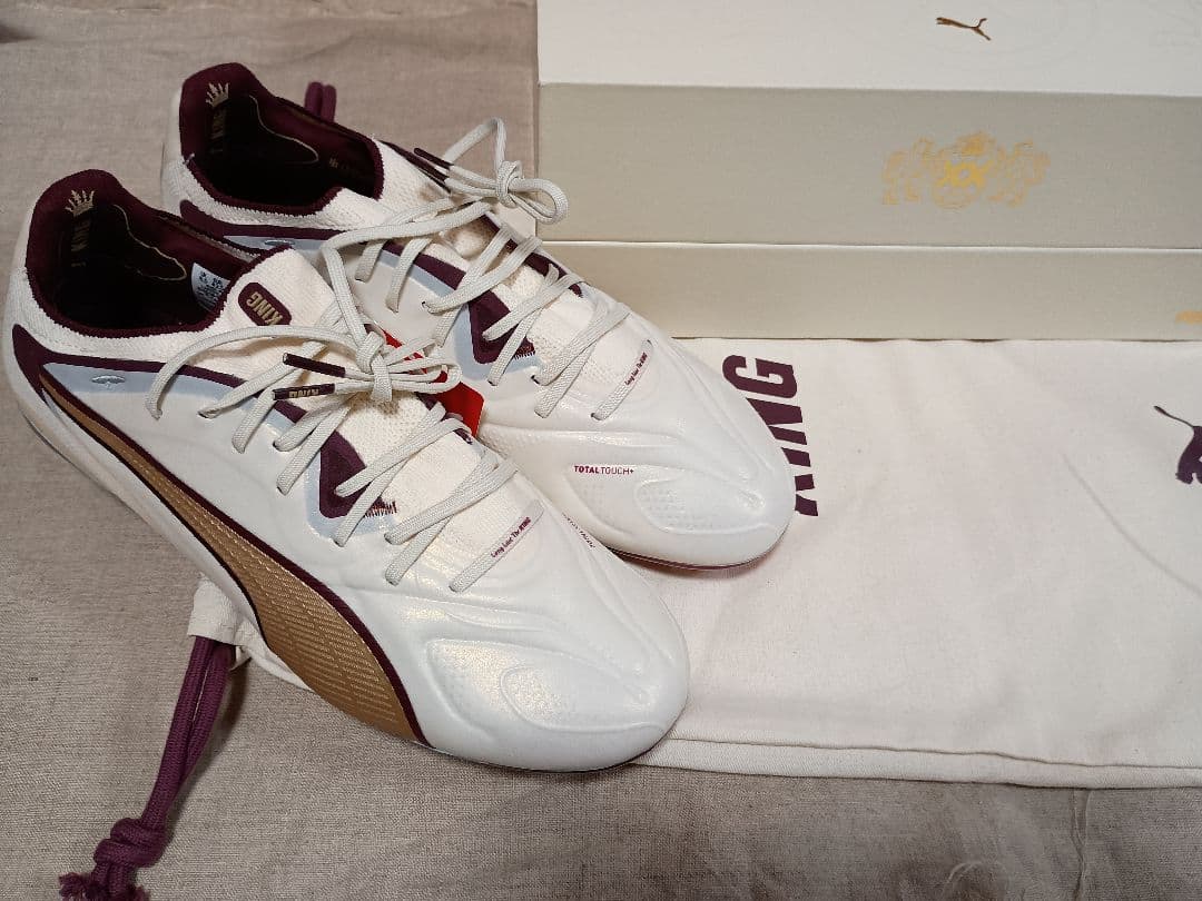 Puma King サッカーシューズ ホワイト/バーガンディ