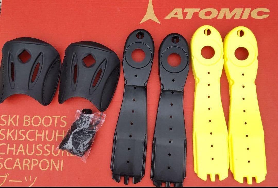 新品タグ付き 未使用保管品 Atomic Red Ster 130