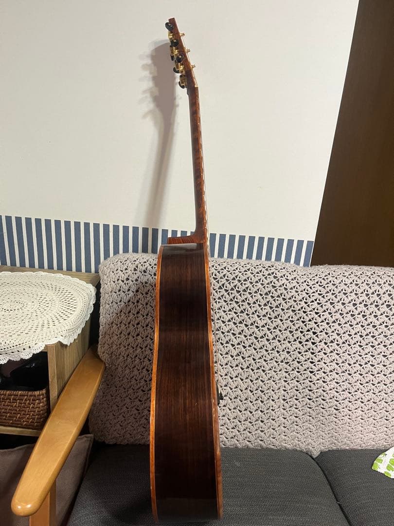 Thuận Guitar Custom Koa Model
