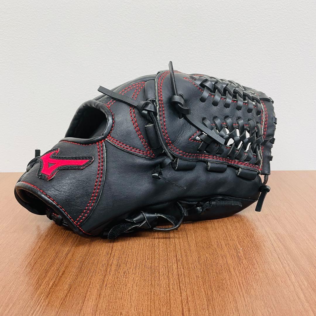 【Mizuno】ミズノ　軟式グローブ 黒/赤 右手用　即戦力　美品