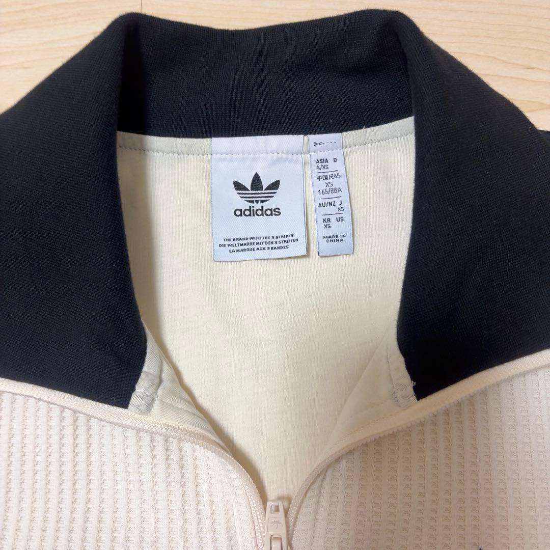 adidas ワッフル　トラックジャケット
