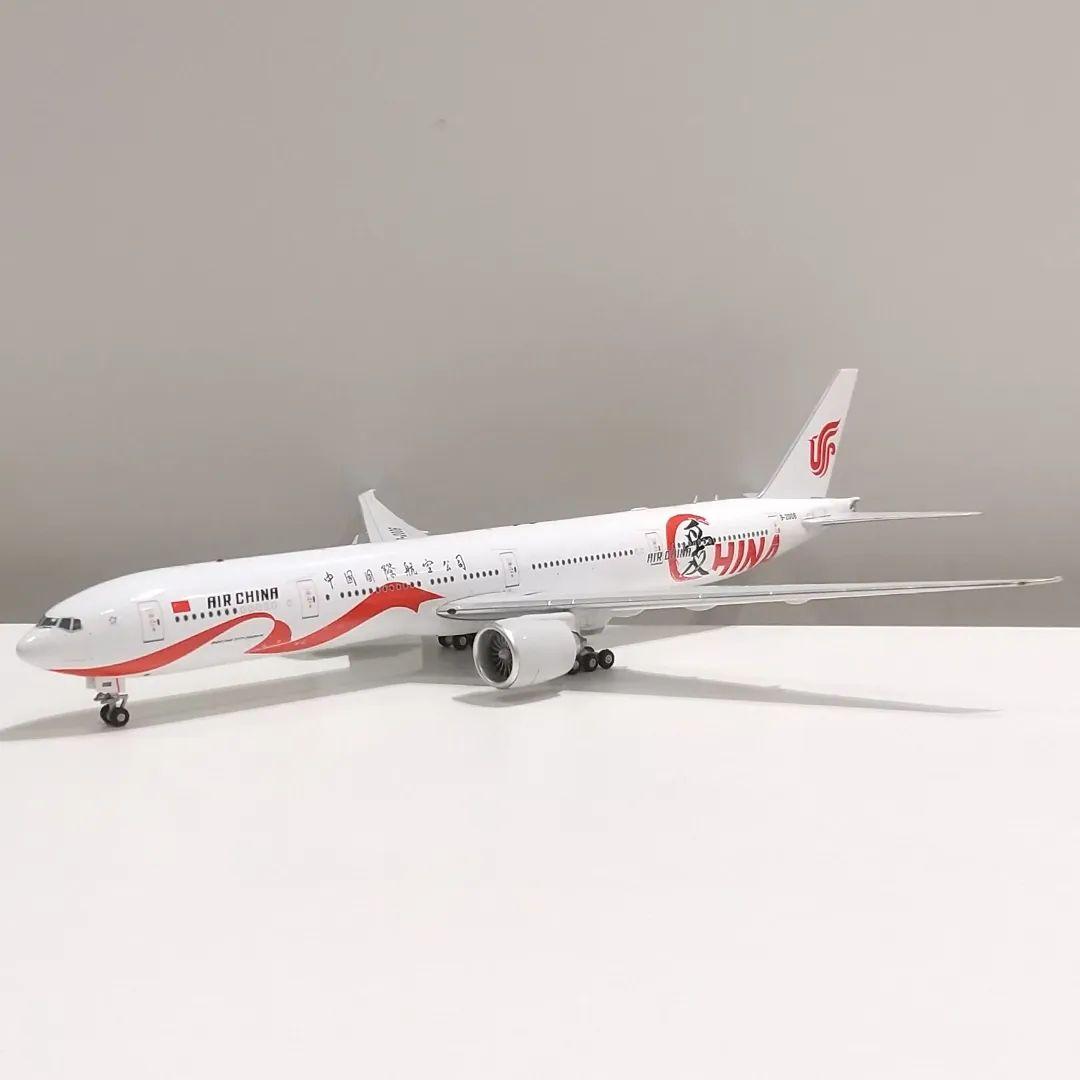 中国国際航空 B777-300 特別塗装機