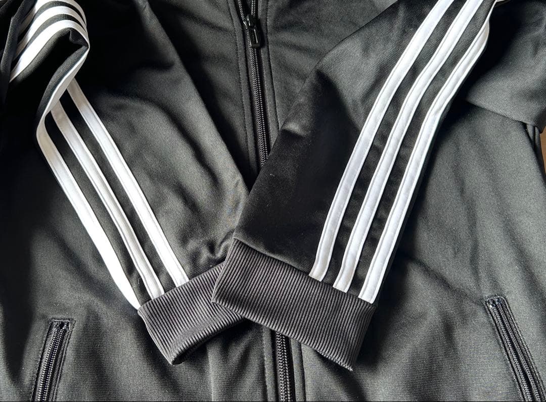 adidas ブラック ジャージジャケット M