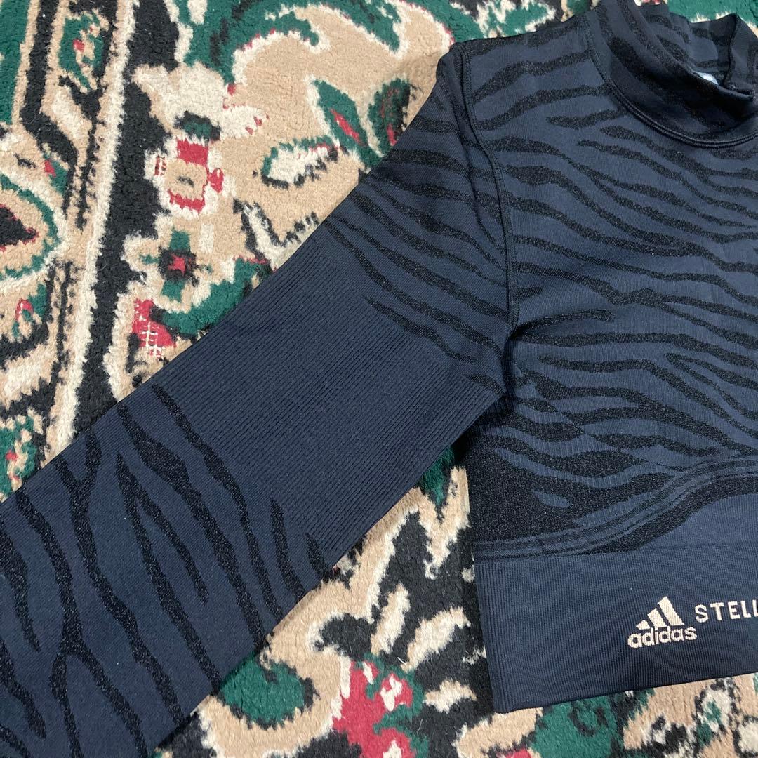 美品adidasステラマッカートニー　ロゴ　トップス　ストレッチ　ゼブラ　ヨガ