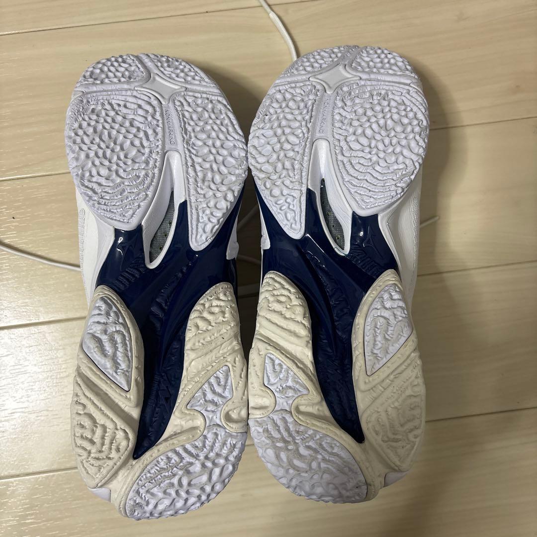 MIZUNO WAVE LIGHTNING Z8 ウェーブライトニングZ8