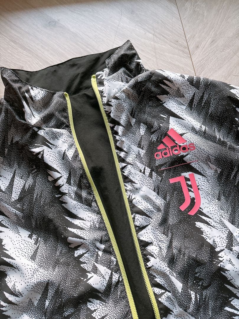 美品★adidas Juventus ピステ ウィンドブレーカー アンセム