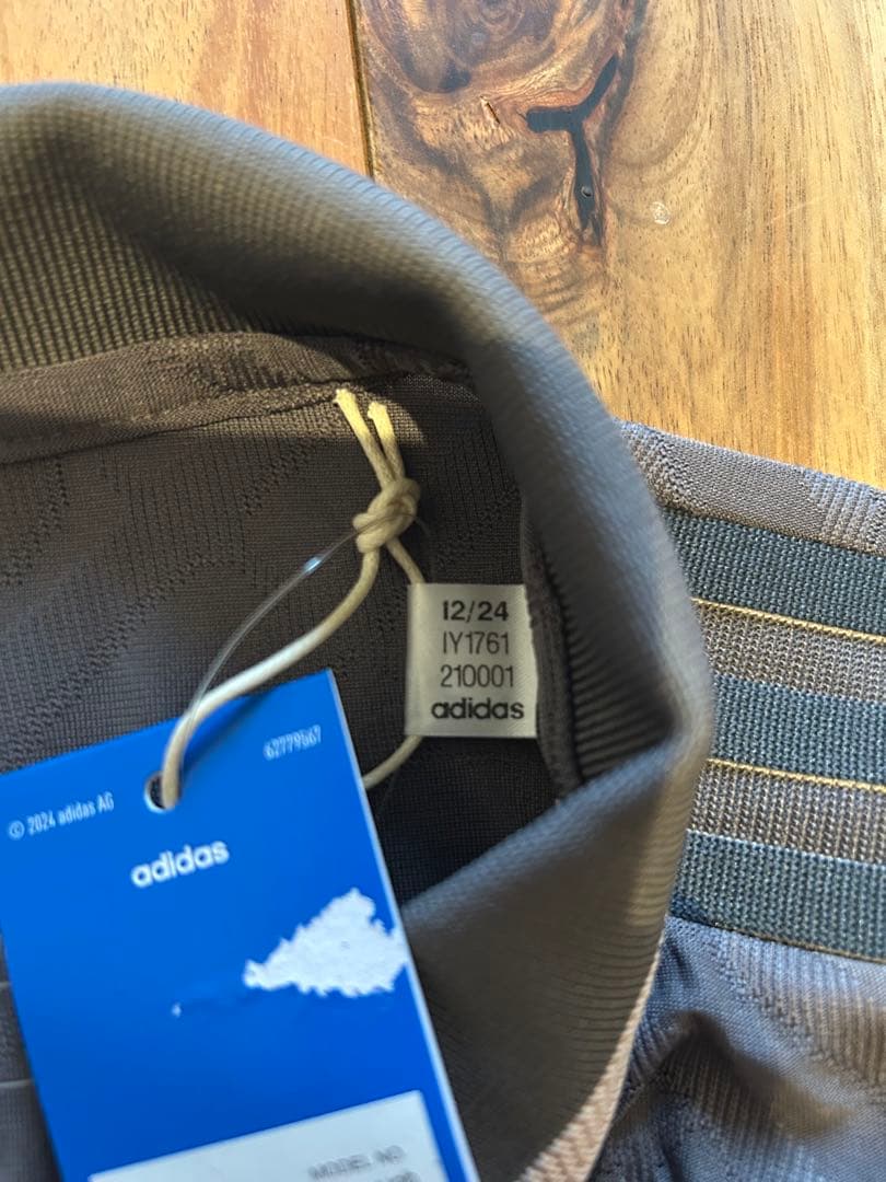 【新品・正規品】adidas 24-25レアルマドリード オーセンティック2XL