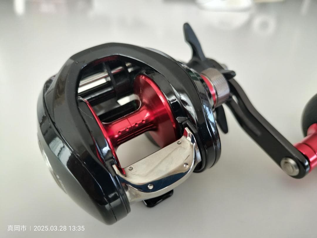 【美品】ダイワ フネ XT 150P-OP 右ハンドル　ドラグ9kg