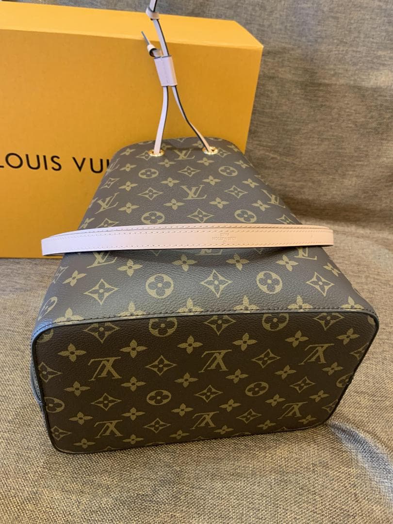 Louis vuittonモノグラム ネオノエ ローズプードル ピンク ブラウン
