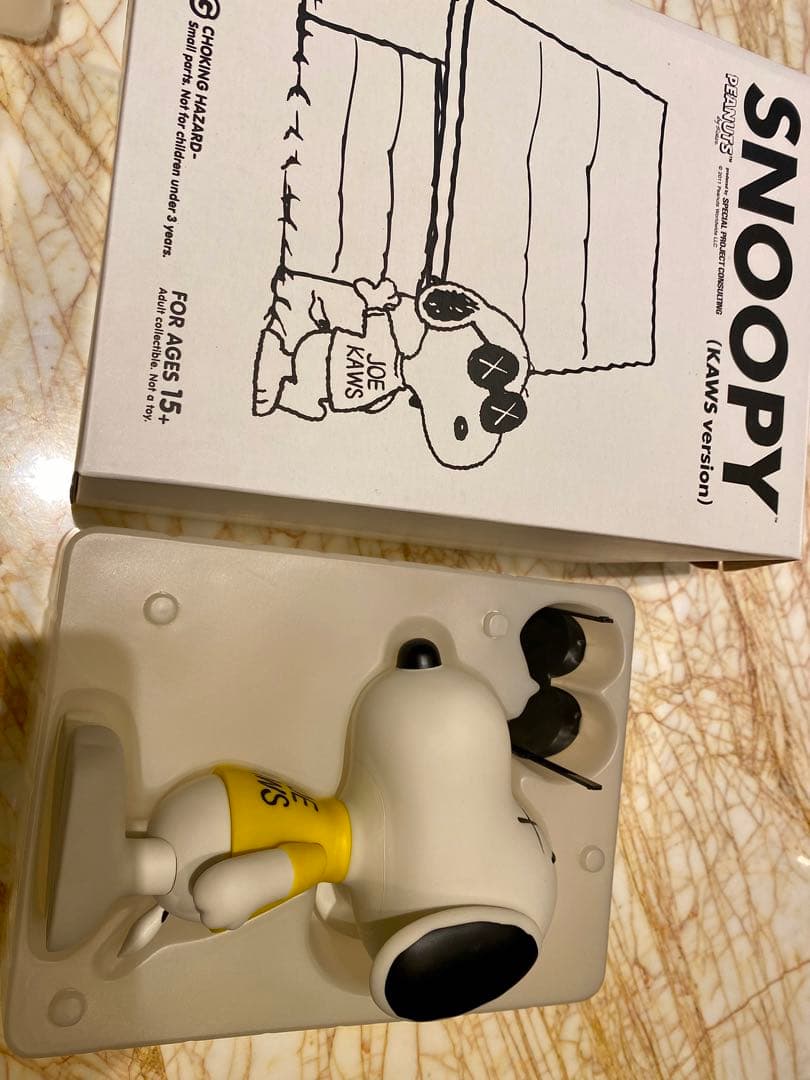 original fake KAWS MEDICOMTOY スヌーピー