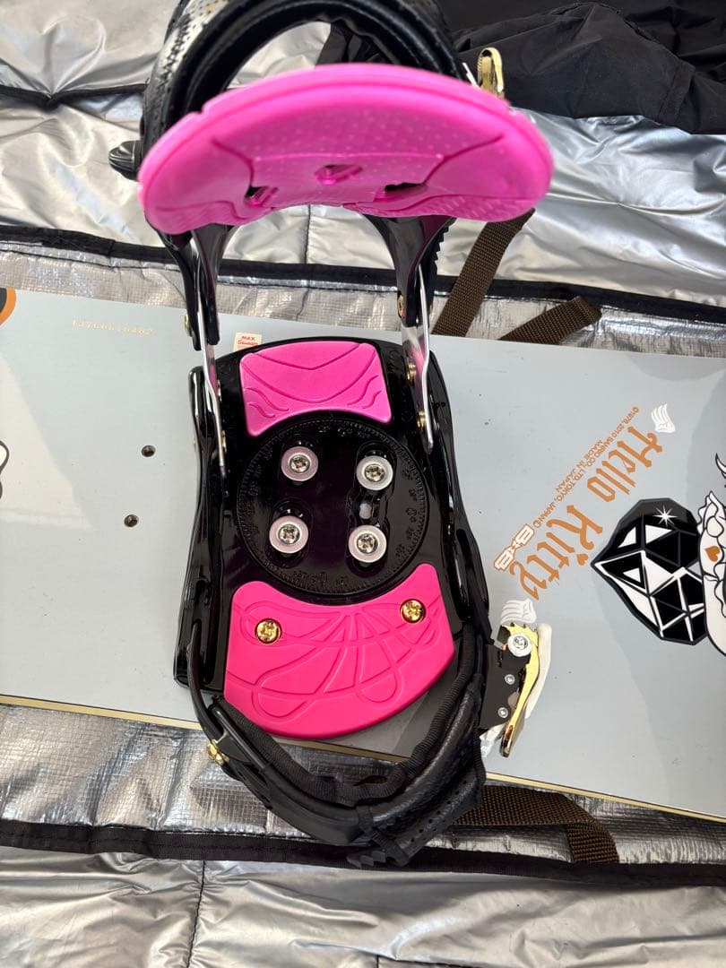 Hello Kitty スノーボード バインディング付き