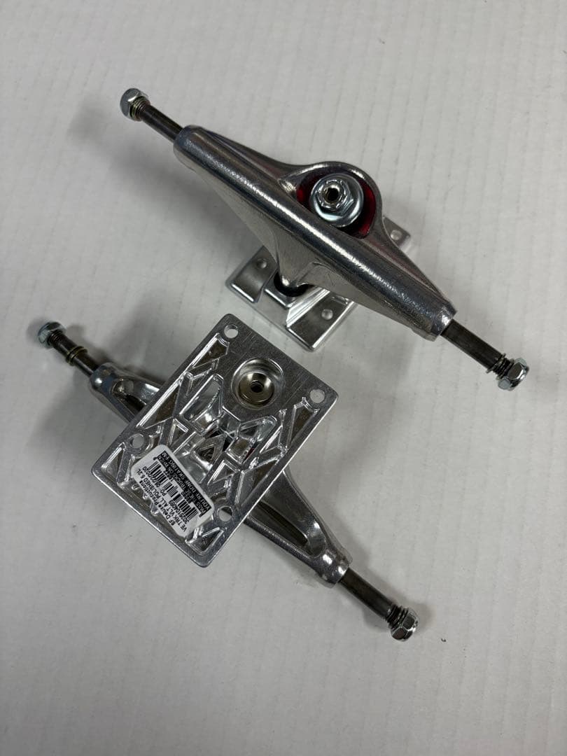 VENTURE TRUCK V-LIGHTS 5.2L 2個セット