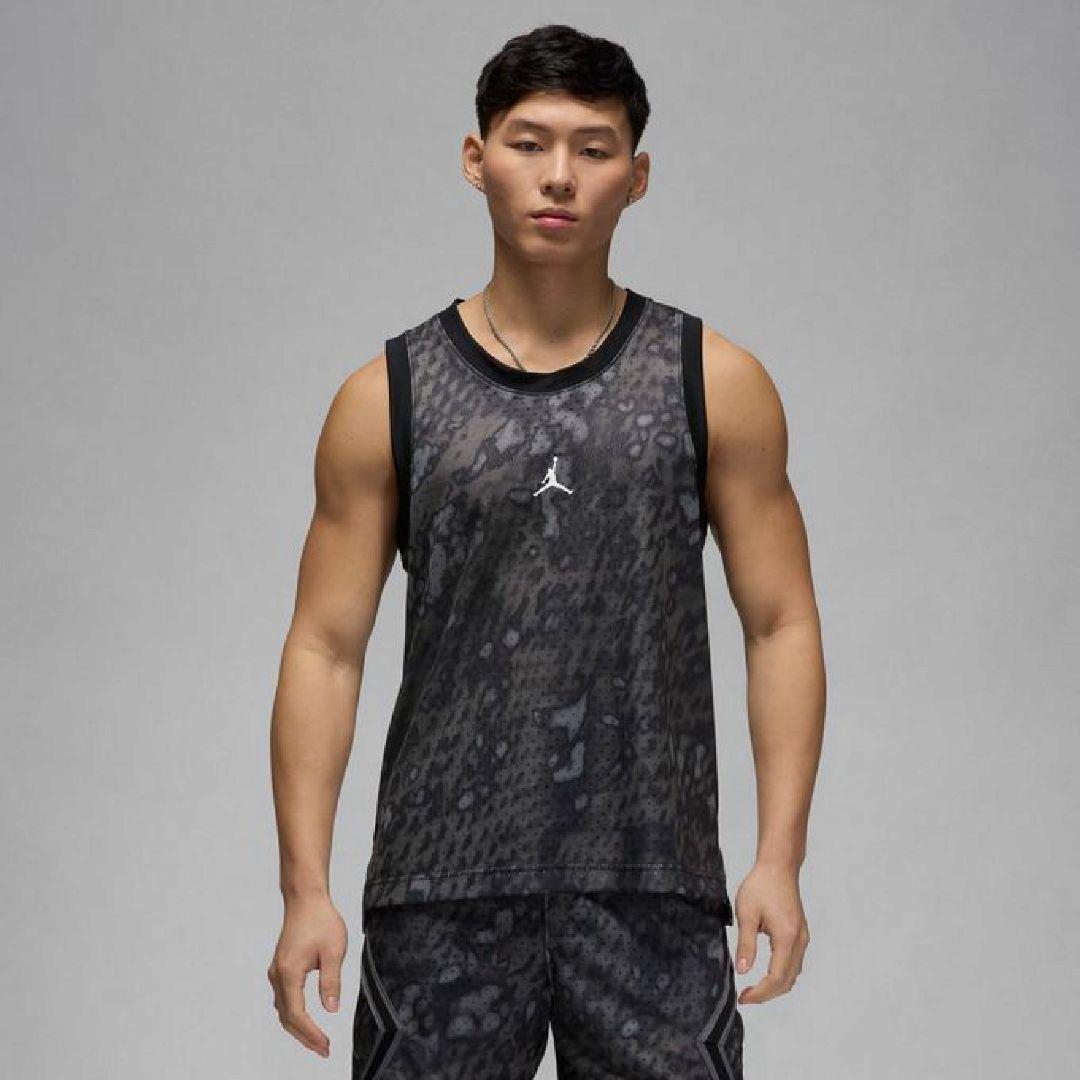ジョーダン ナイキ バスケ 上下 ノースリーブシャツ ショートパンツ 新品 L