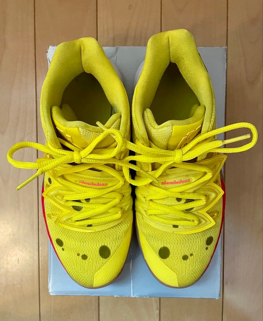 NIKE、カイリー5 GS、スポンジボブ、23.5センチ