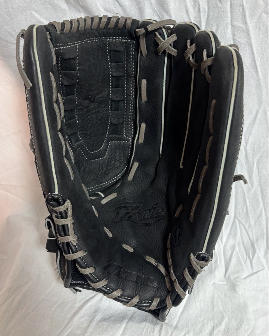 ミズノ Mizuno ソフトボール外野手用グローブ 海外モデル
