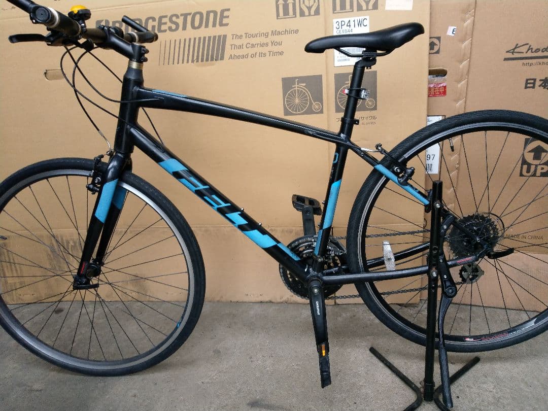 フェルト　FELT　クロスバイクVERZA 　SPEED 50