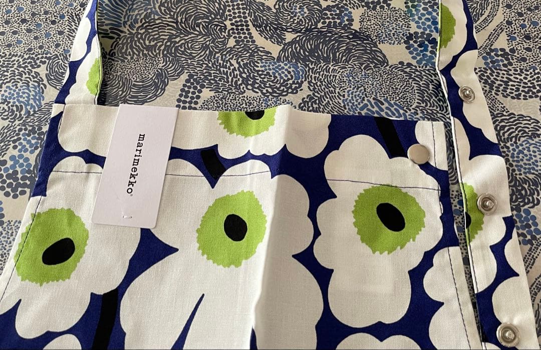marimekko マリメッコ ✖︎ フィンエアー 限定色　エプロン　新品未使用
