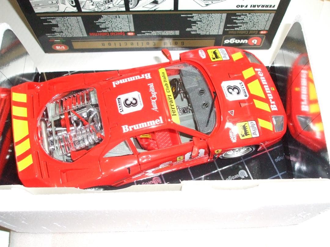 難あり　フェラーリ　F４０　＃３　レーシングカー　１／１８