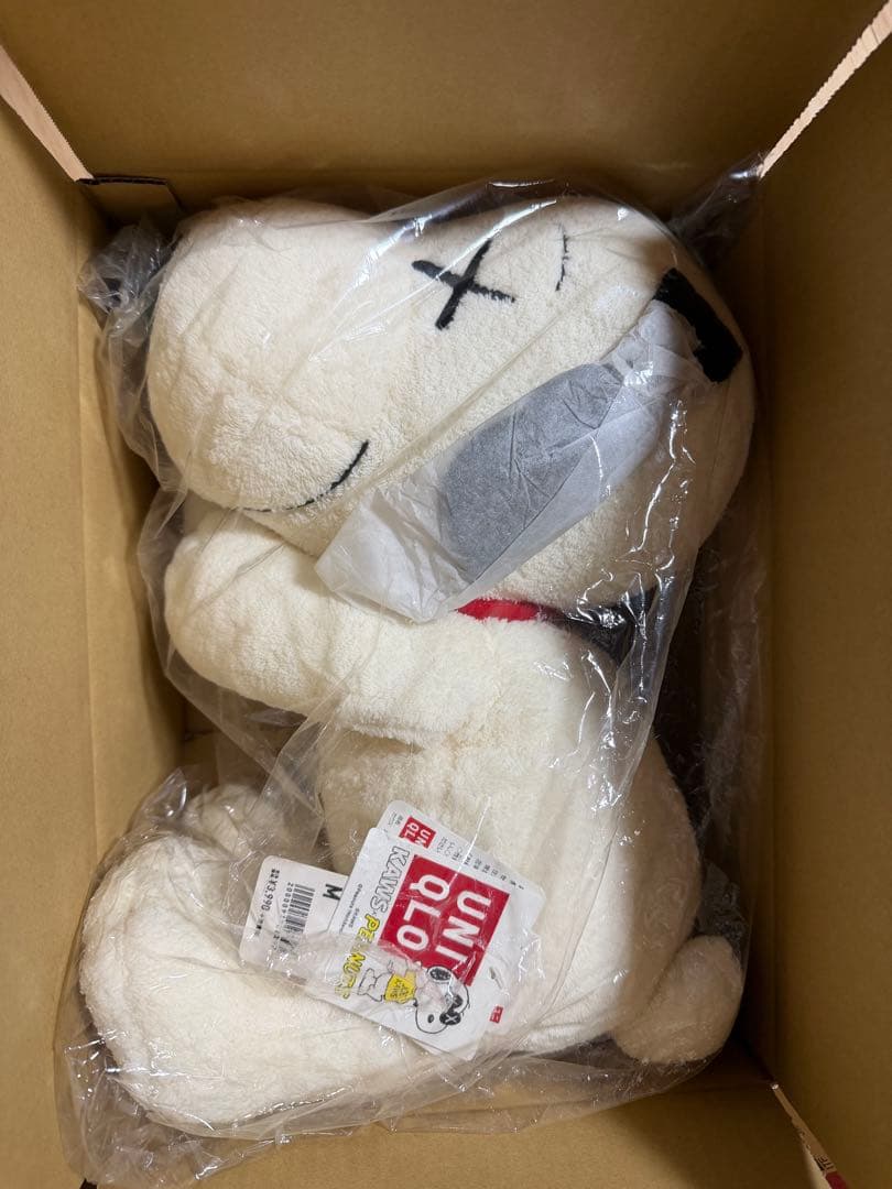 ユニクロ スヌーピー KAWS ぬいぐるみ 白