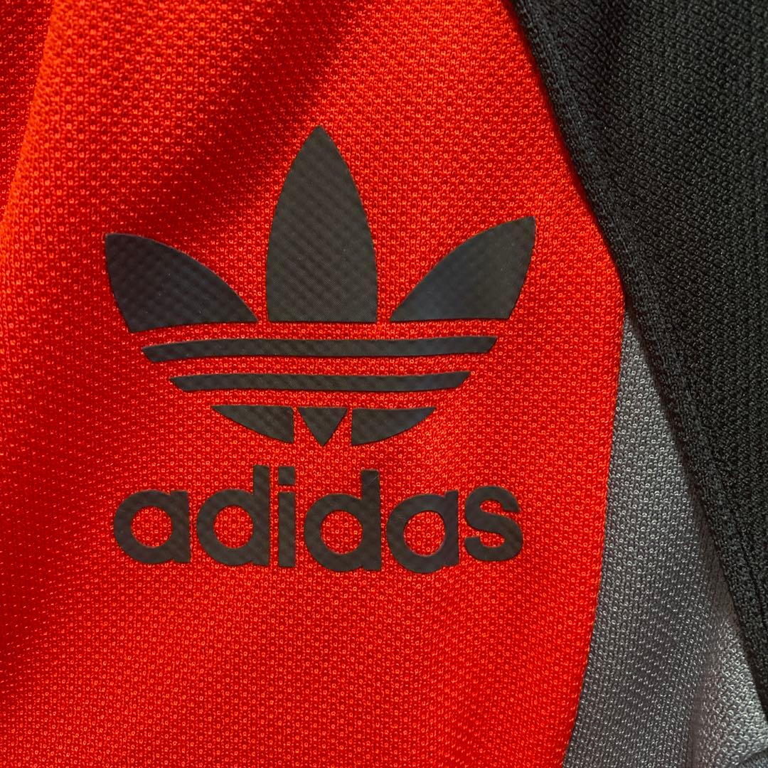 美品 adidas ウォームアップジャケット Mサイズ