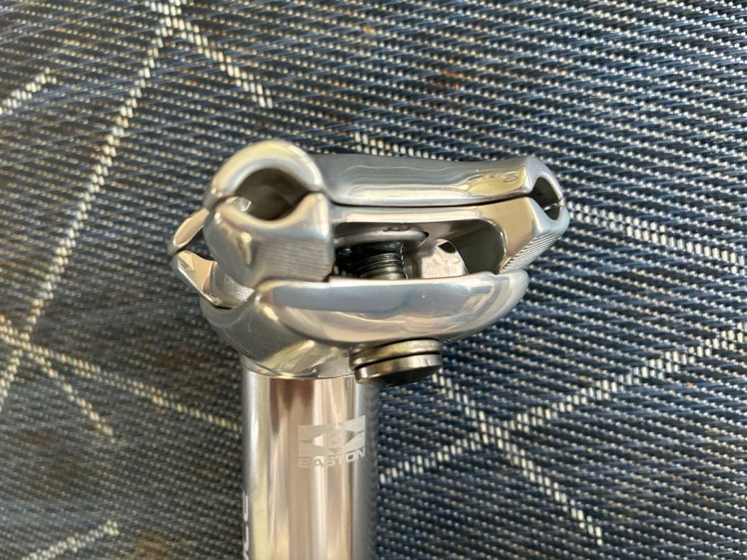 Dura Ace 25周年記念　シートポスト