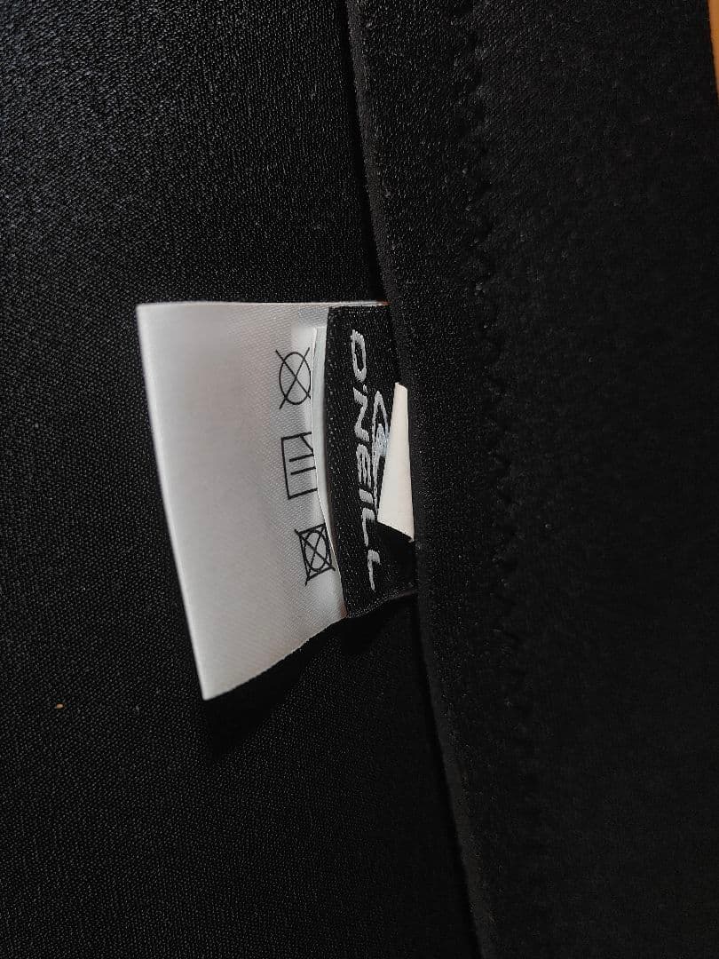 【極美品】O'neill オニール　正規品　ウェットスーツ フロントジップベスト