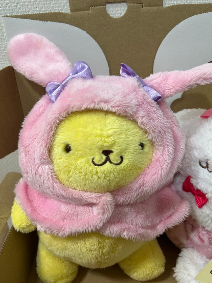 ポーズがとれるポムポムプリン　きせかえプリン　洋服セット　マカロンぬいぐるみつき