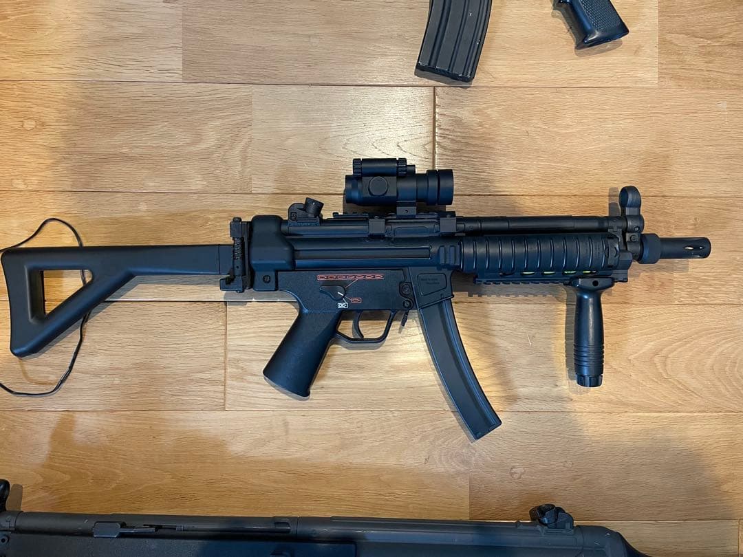 マルイ 電動ガン MP5 RAS とおまけエアガン2丁