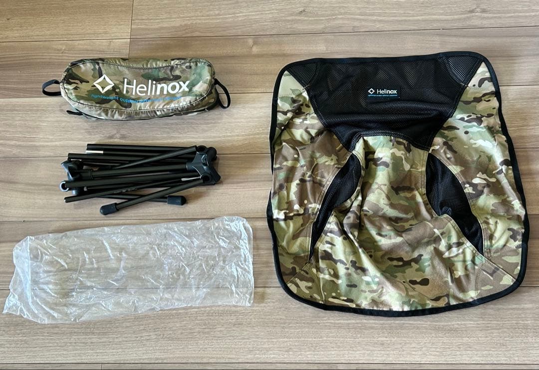【匿名配送】【美品】Helinox 迷彩 チェアワン　アウトドアチェア