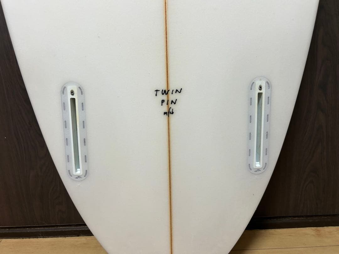Twin pin 5'7 27.9ℓ Channel ツインピン