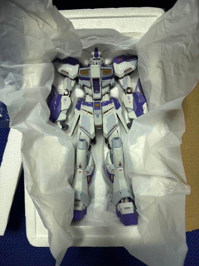 L BUILD Hi-νガンダム 『機動戦士ガンダム 逆襲のシャア