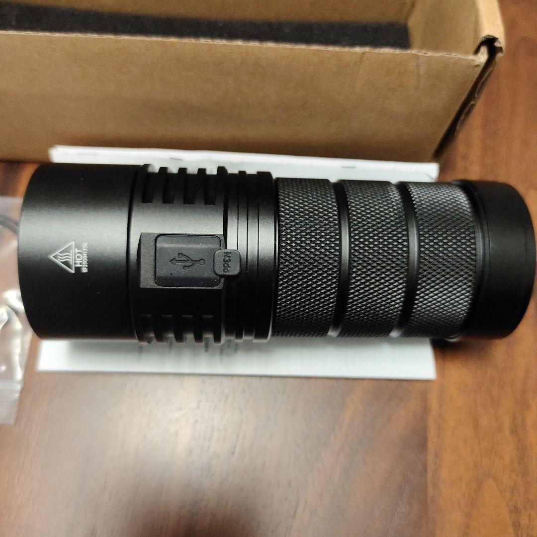 SOFIRN SP36PRO Black 懐中電灯