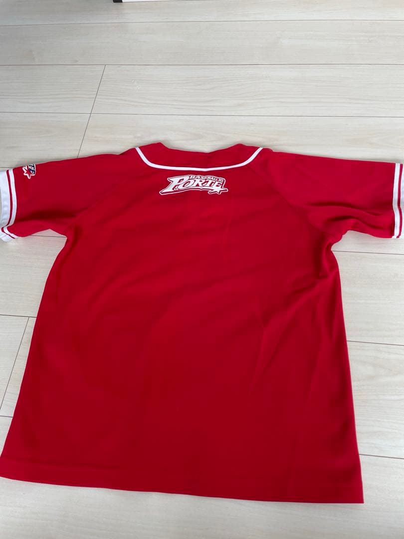 ポルテ赤色ユニフォームセット（ジャージ・パンツ・ソックス）160センチ