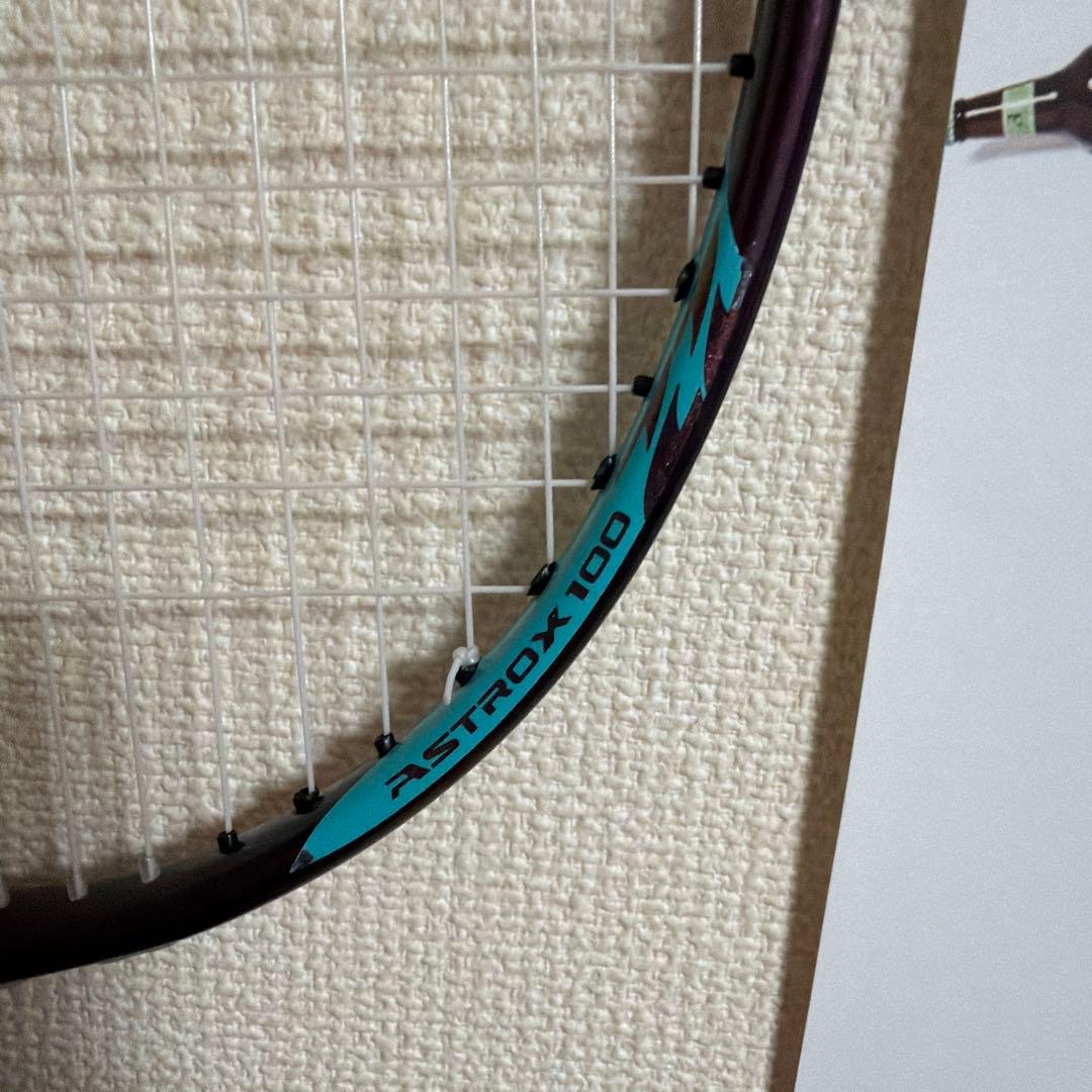 Yonex バドミントンラケット 100zz