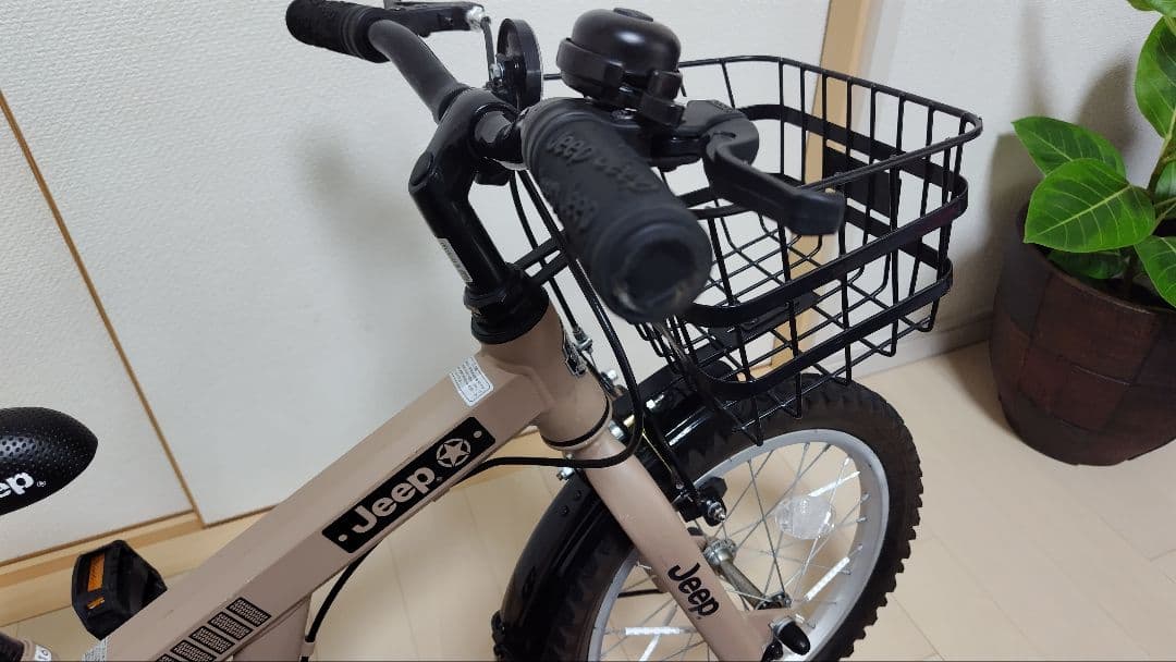 Jeep 子供用自転車 ベージュ 前面バスケット付き