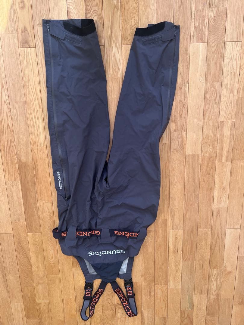 GRUNDÉNS Bibs フィッシングパンツ ダークグレー