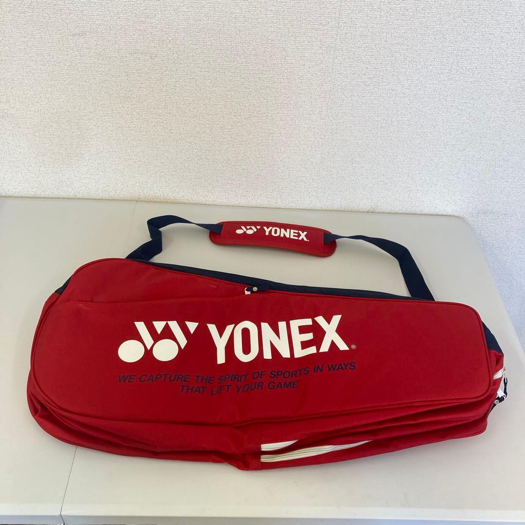 【未使用タグ付き】YONEX（ヨネックス）スポーツバッグ（レッド×ネイビー）