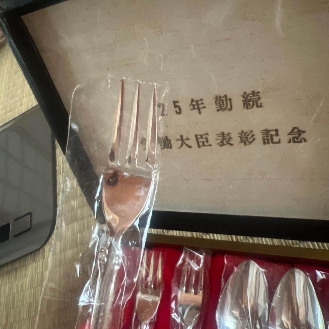 刻印★洋食器セット未開封、未使用品★スプーン３本フォーク３本セット