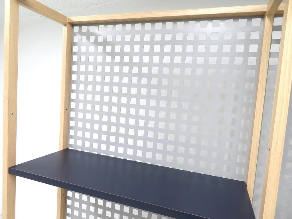 展示品　大型　有孔　パンチング　ショーケー　店舗什器　飾り棚　シェルフ