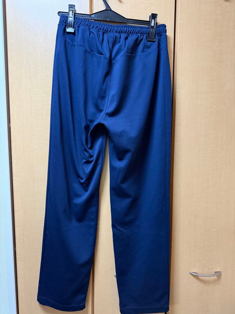 数回着用フィラ　メンズ　春秋ジャケットXL、ロングパンツLセット