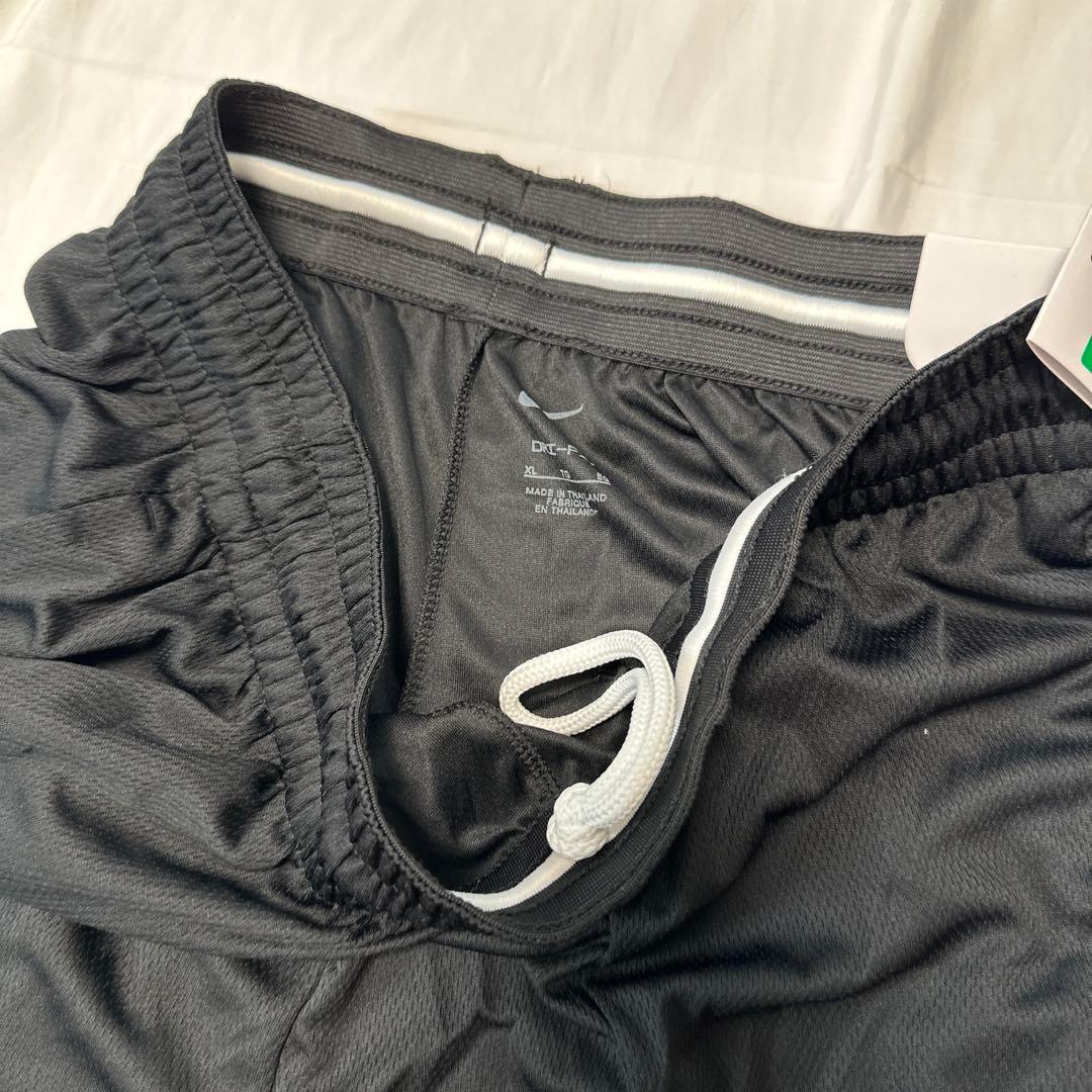 ドライフィット　ナイキ　ビッグロゴ　タンクトップ　ハーフパンツ　上下　L