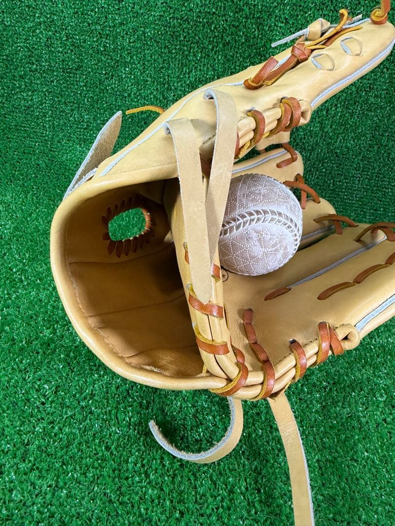 受注生産品　ミツワタイガー　硬式　内野手　掛布モデル